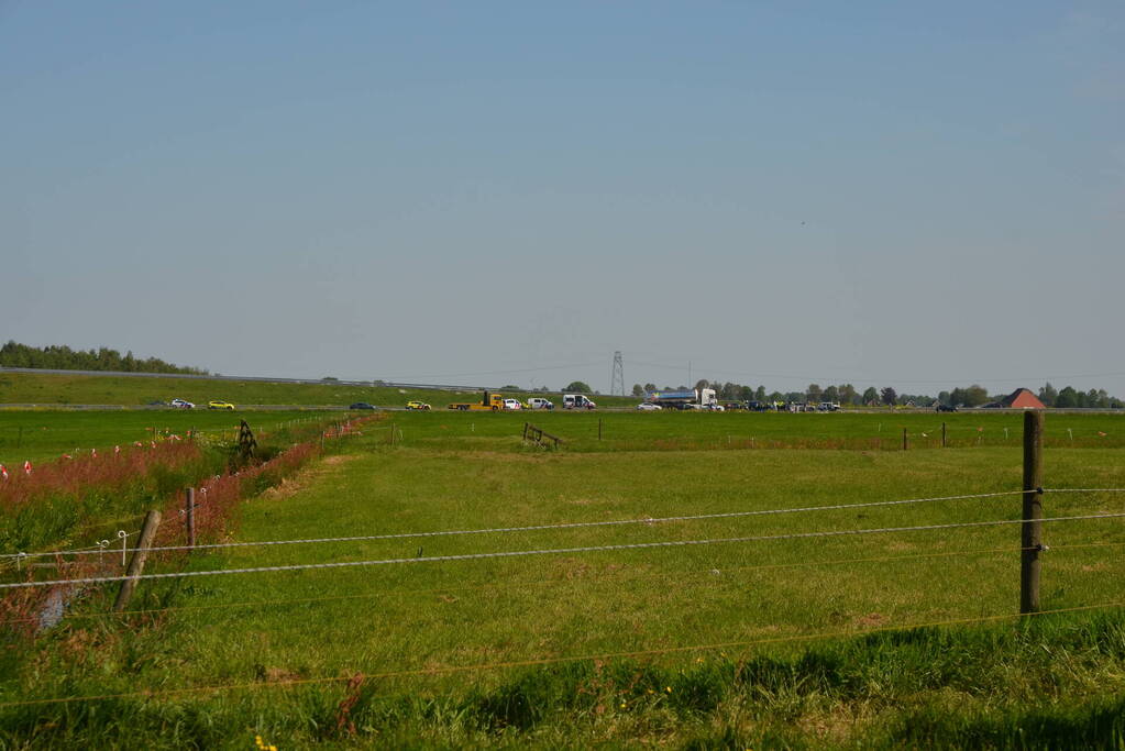 Meerdere voertuigen bij ernstig ongeval op snelweg