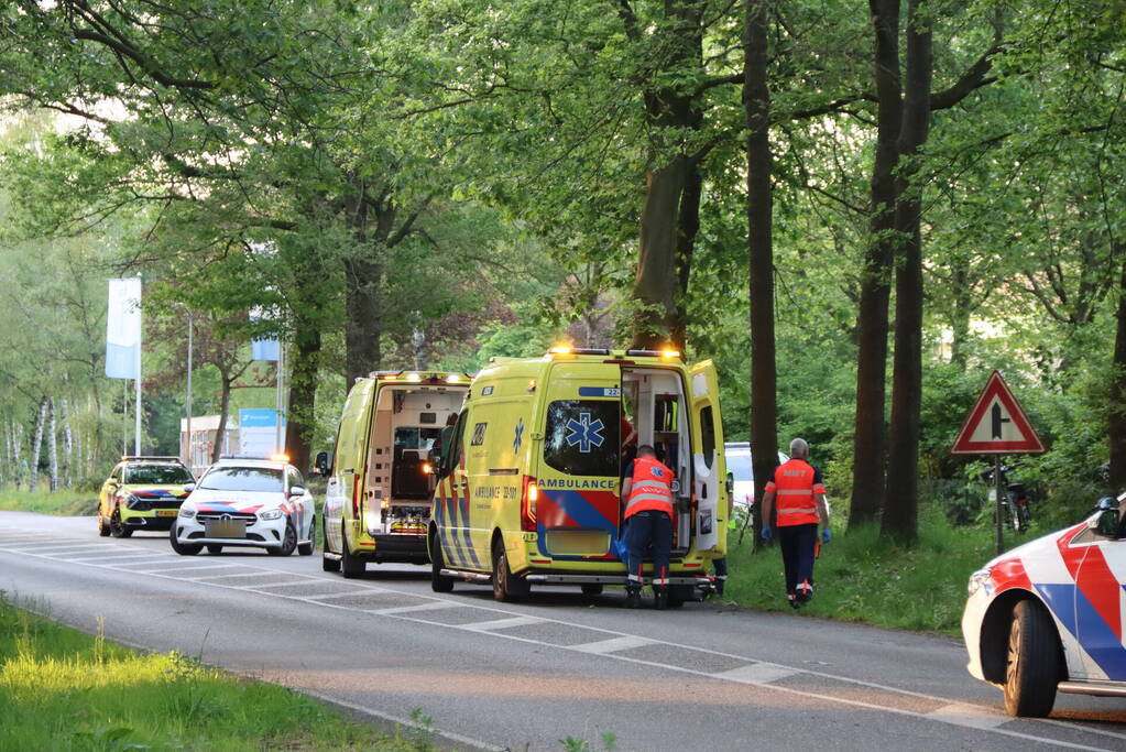 Fietser ernstig gewond bij botsing op fietspad