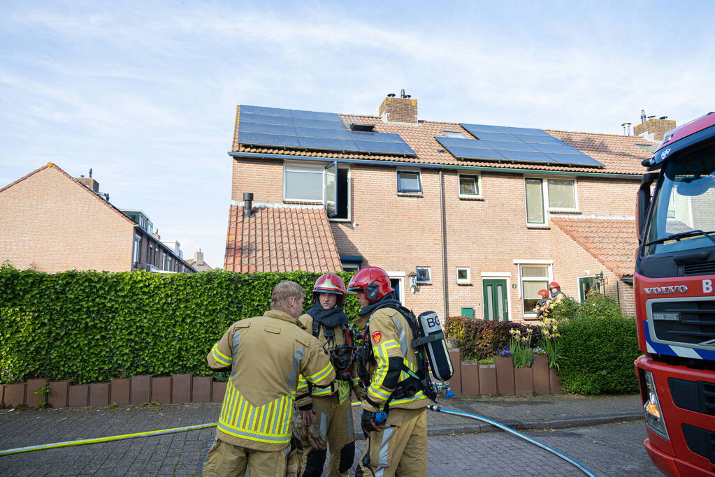 Kat uit woning gehaald na brand