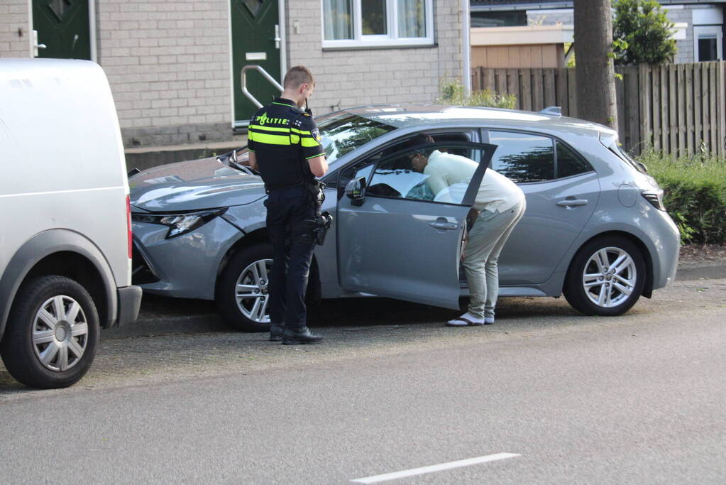 Automobilist die onwel raakt veroorzaakt ravage