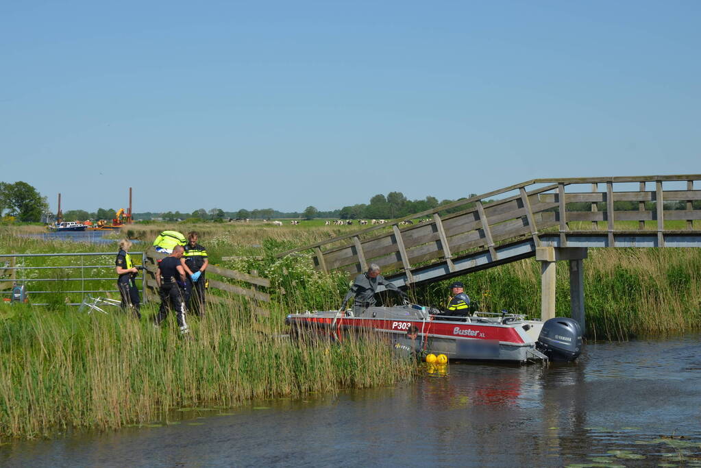 Onderzoek gestart na aantreffen stoffelijk overschot in water