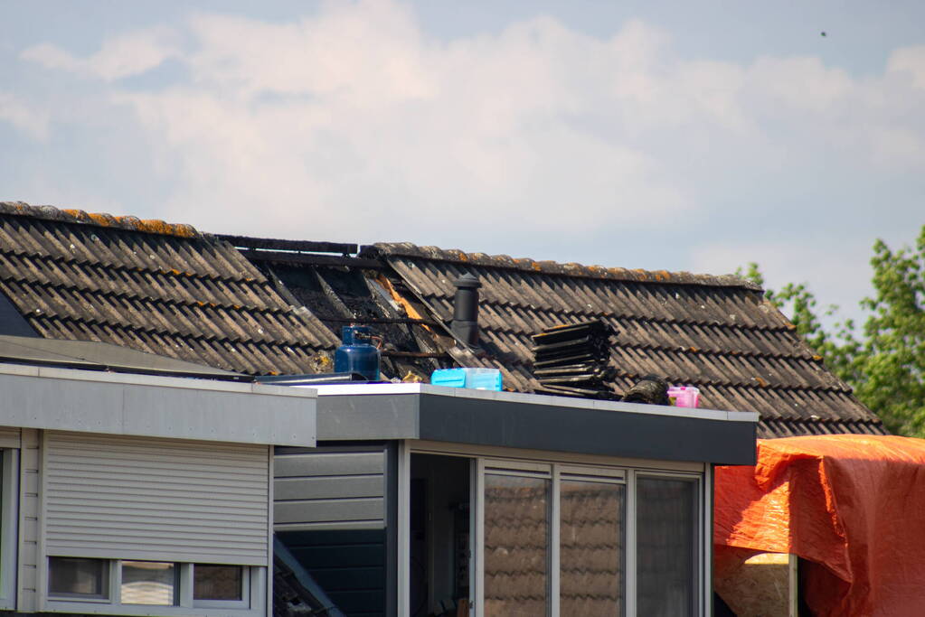 Brand op dak van woning door werkzaamheden