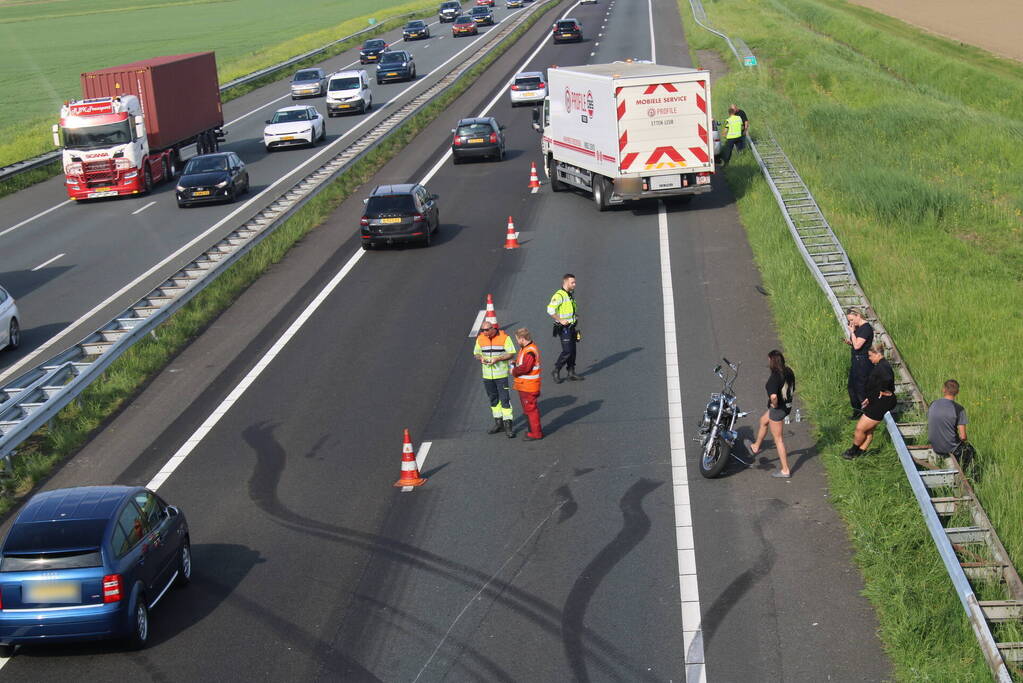 Motorrijder komt ten val