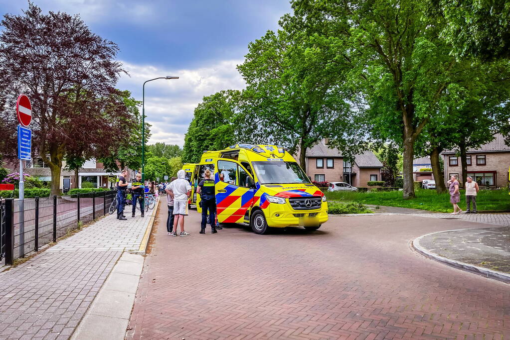 Vrouw en kind gewond bij ongeval, traumateam ingezet