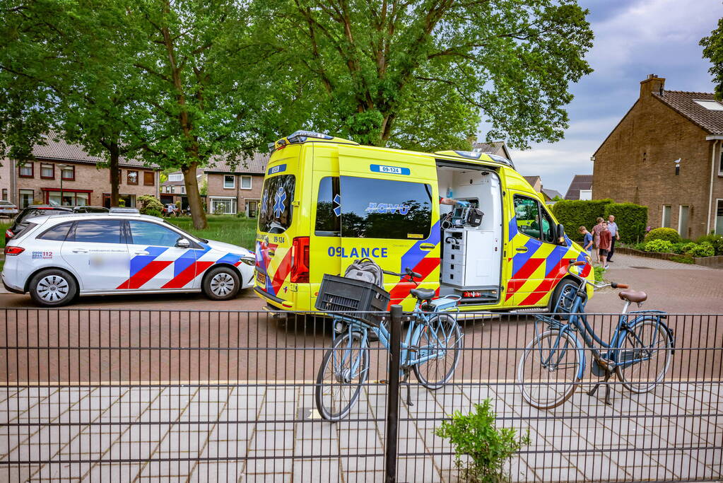 Vrouw en kind gewond bij ongeval, traumateam ingezet