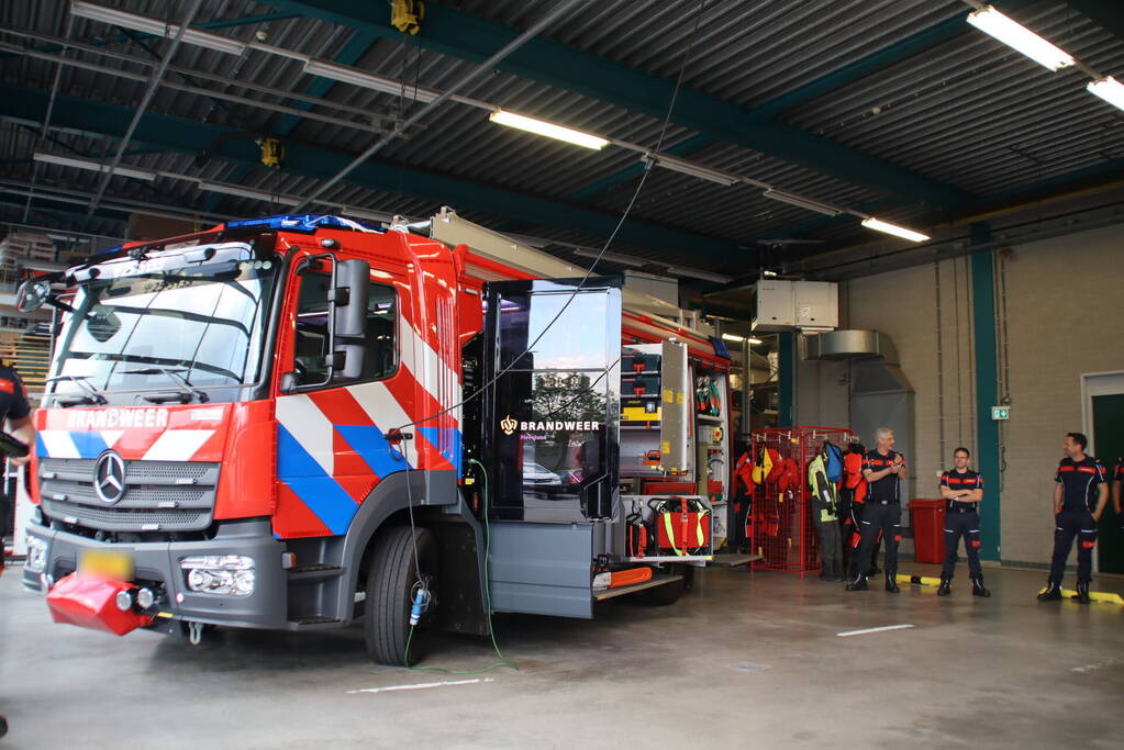 Gloednieuw blusvoertuig in gebruik genomen