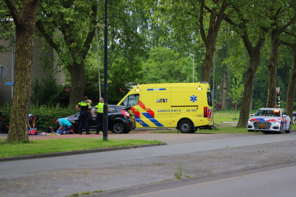 Automobilist ziet fietser over het hoofd