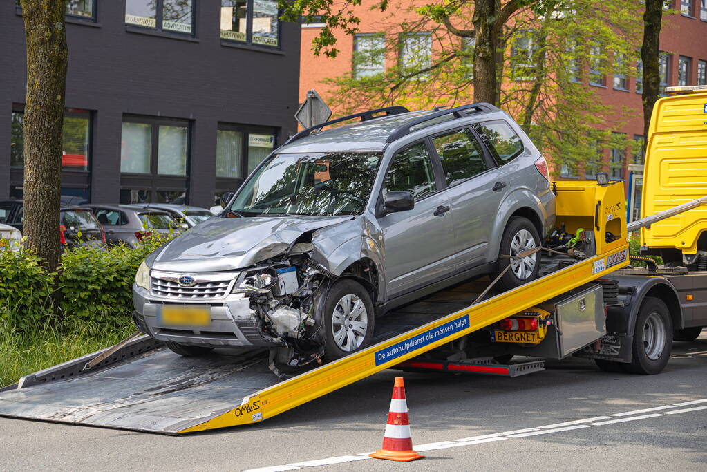 Flinke schade bij kop-staartbotsing