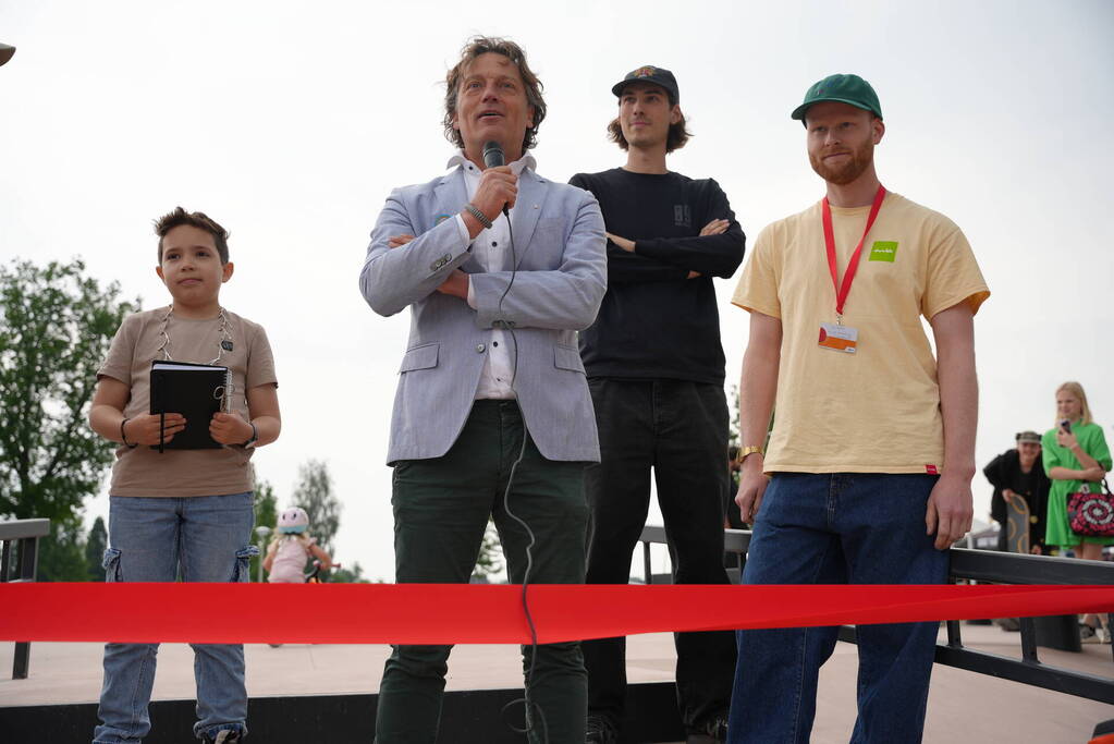 Nieuwe skatebaan feestelijk geopend in Vathorst