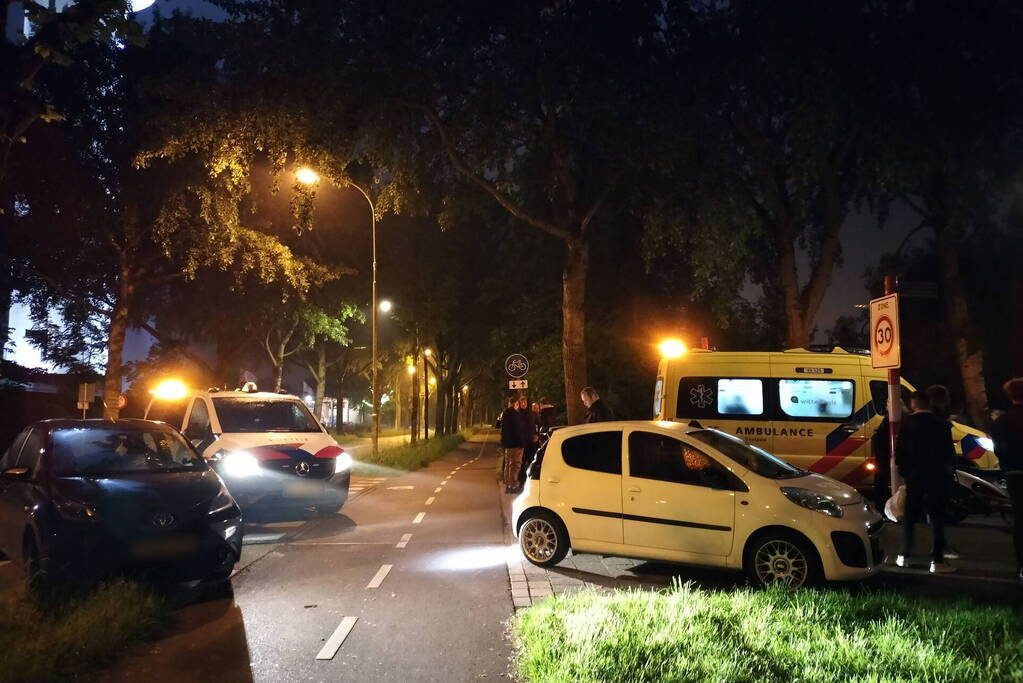 Persoon gewond bij aanrijding met scooter