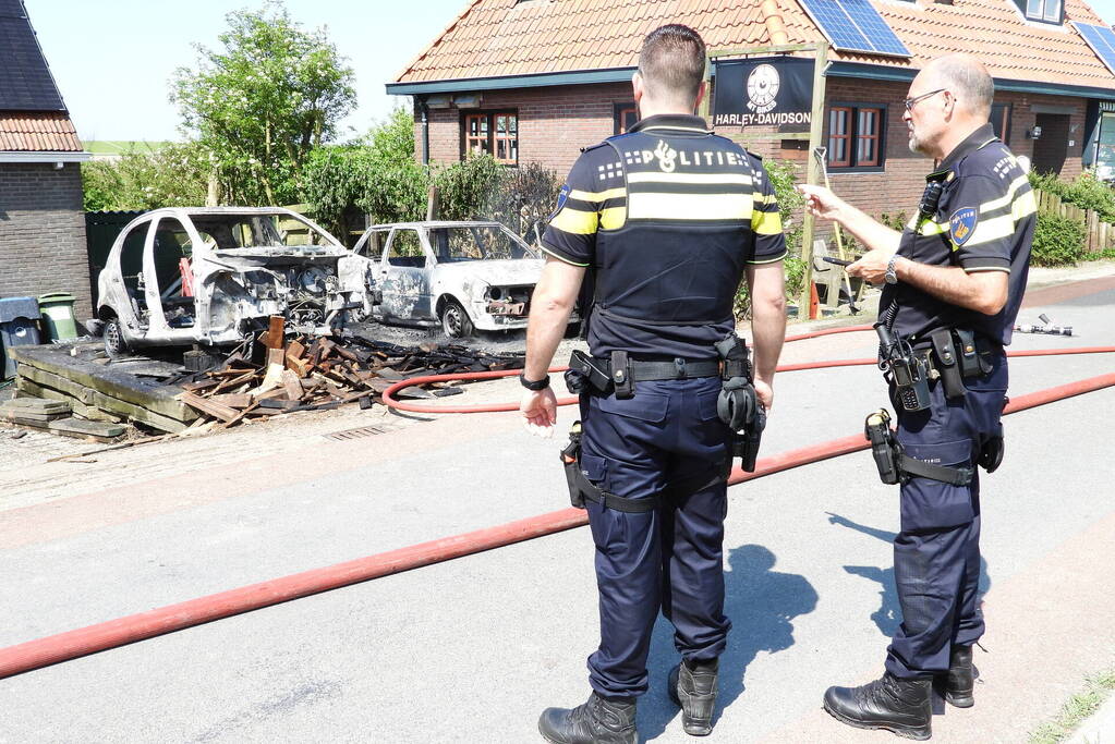 Twee voertuigen afgebrand tijdens werkzaamheden