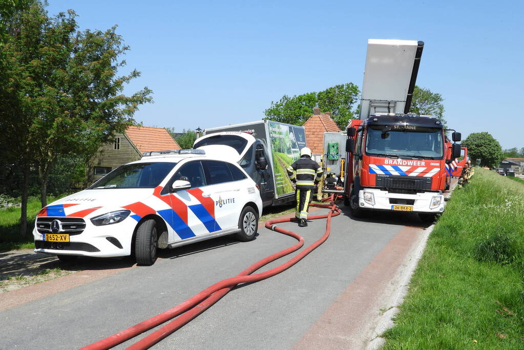 Twee voertuigen afgebrand tijdens werkzaamheden