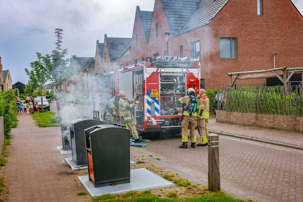 Brand in ondergrondse container