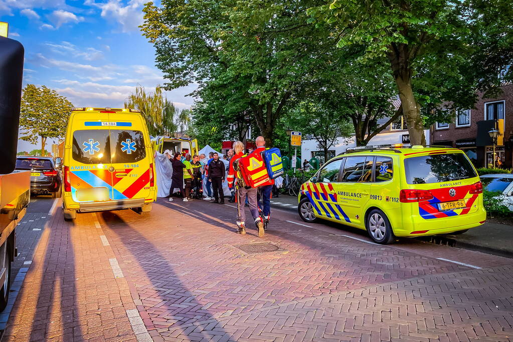 Traumahelikopter landt tijdens huldigingsfeest