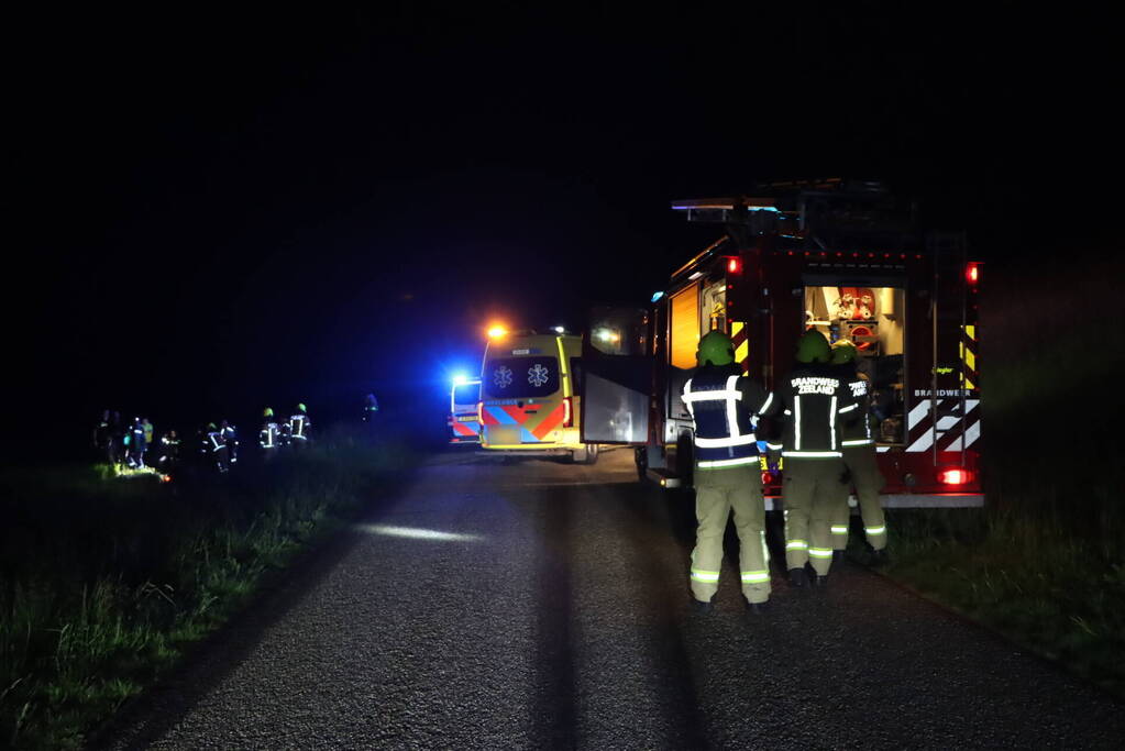 Auto belandt in sloot bij ongeval