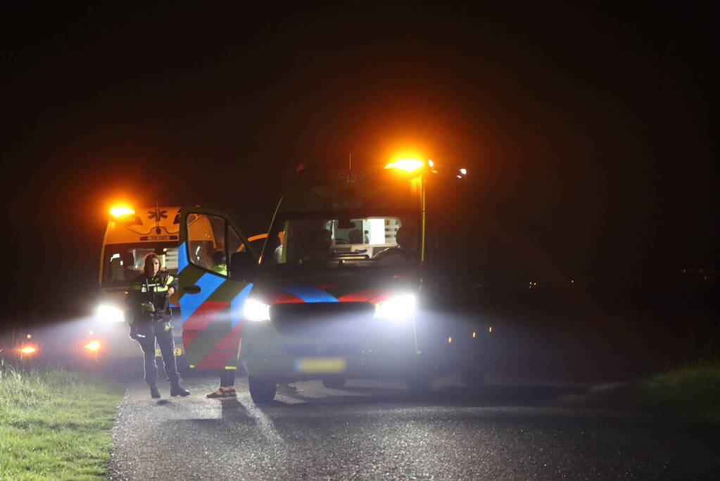 Auto belandt in sloot bij ongeval