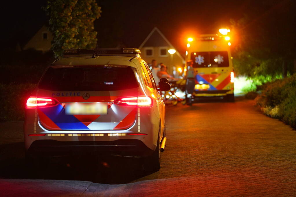 Gewond persoon op straat aangetroffen