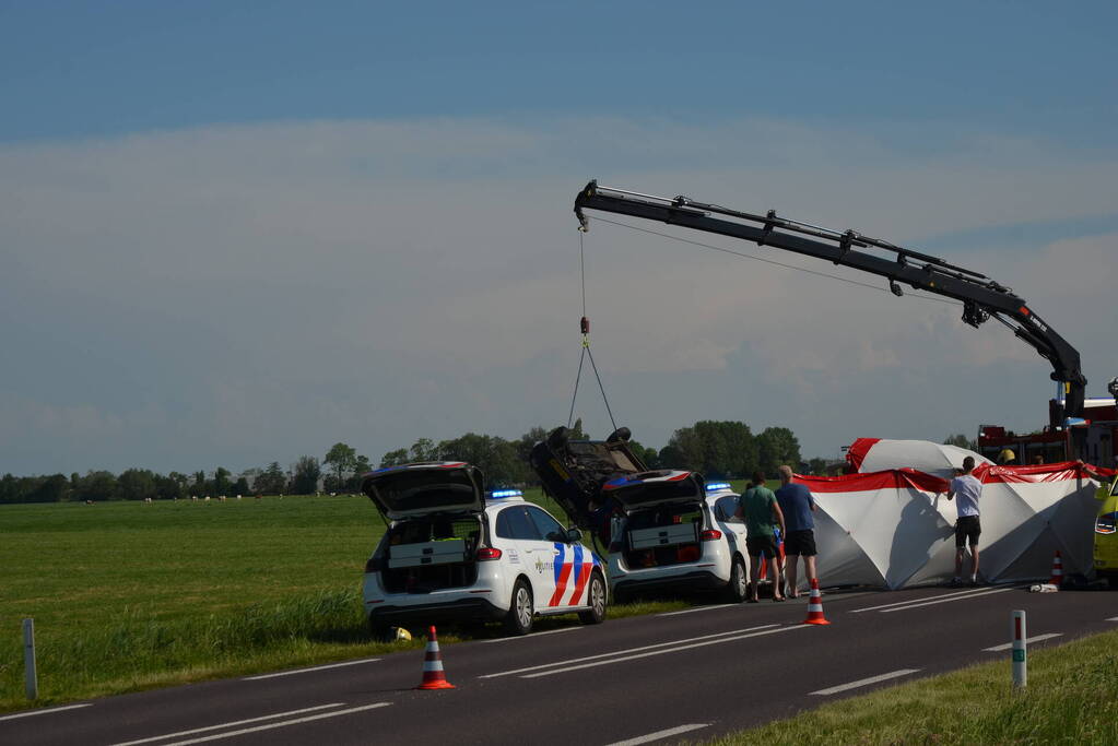 Hulpdiensten groots ingezet waaronder een traumateam voor een voertuig te water