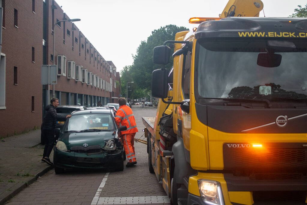 Fikse schade bij frontale aanrijding op kruising