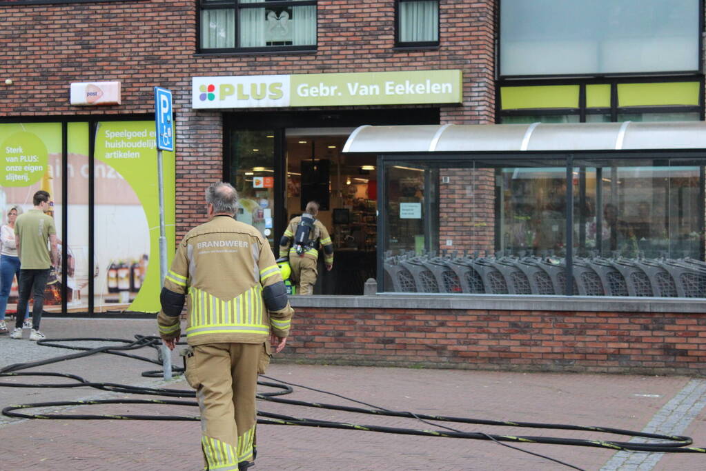 Brand in supermarkt snel onder controle