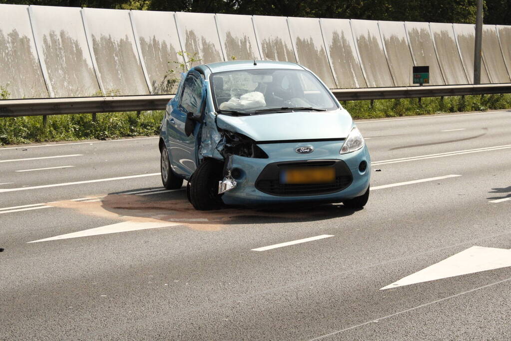 Meerdere gewonden na botsing tussen auto's op afrit