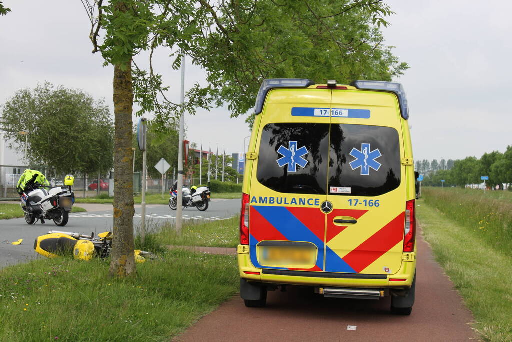 Motorrijder overleden na botsing met auto