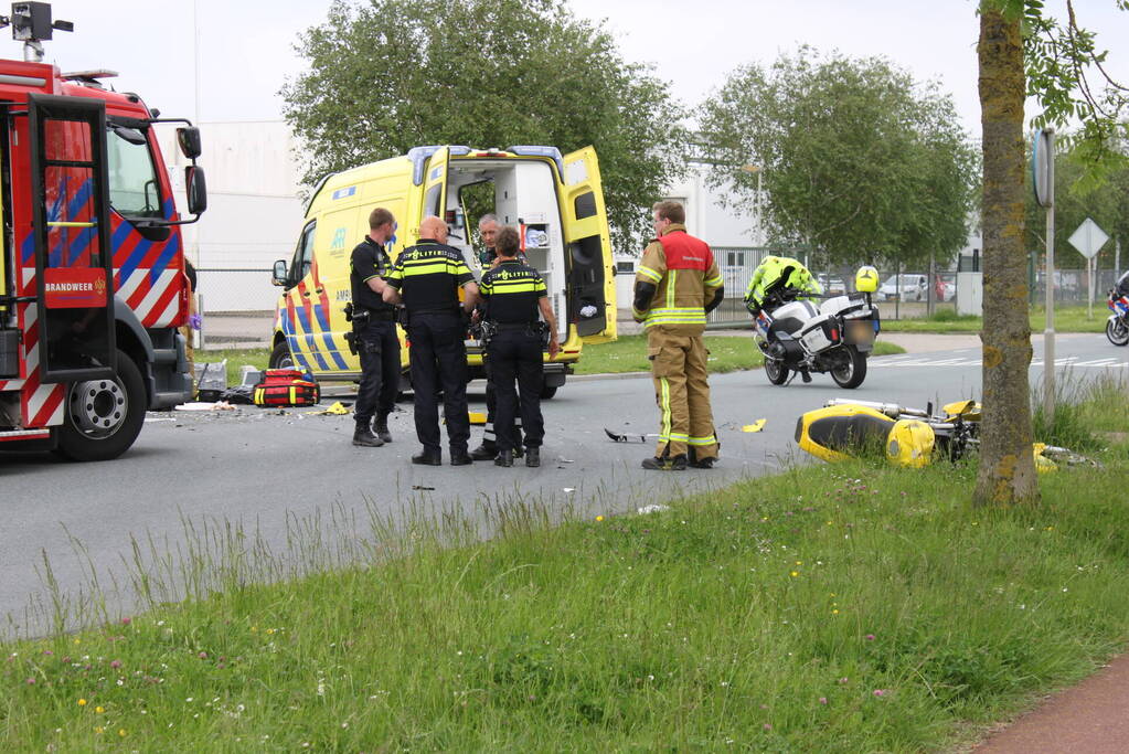 Motorrijder overleden na botsing met auto