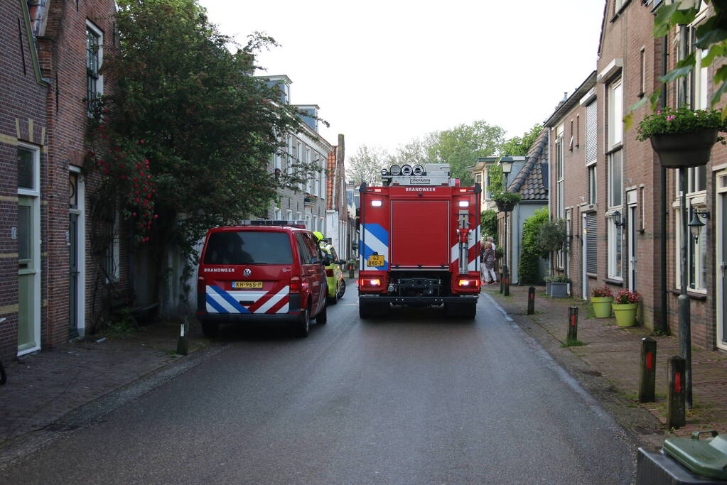 Bankstel vat vlam door batterij