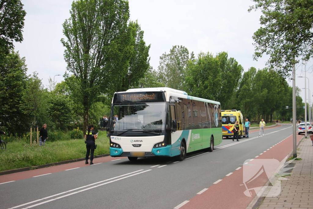 Fietser gewond bij aanrijding met lijnbus