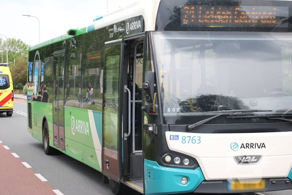 Fietser gewond bij aanrijding met lijnbus