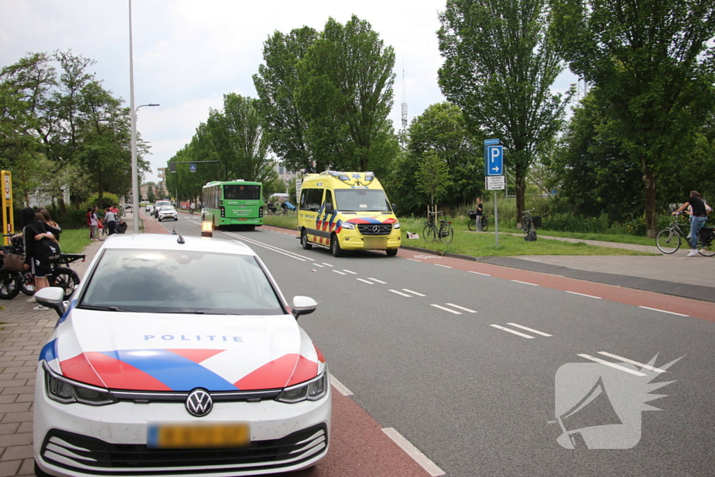 Fietser gewond bij aanrijding met lijnbus