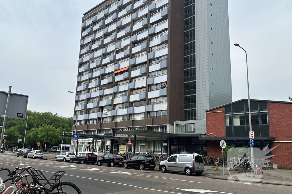 Appartementen gekraakt in flat klokkenhof