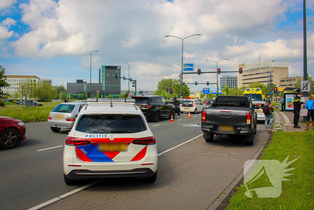 Twee voertuigen betrokken bij kop-staartbotsing