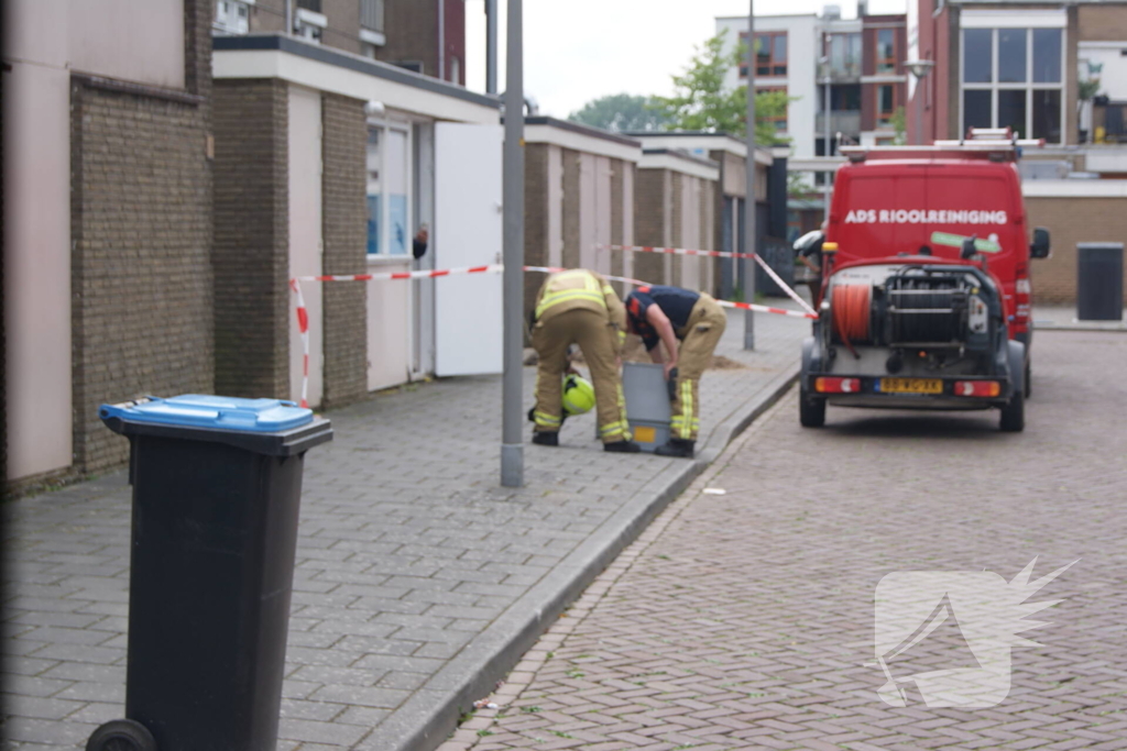 Brandweer doet onderzoek naar gaslucht