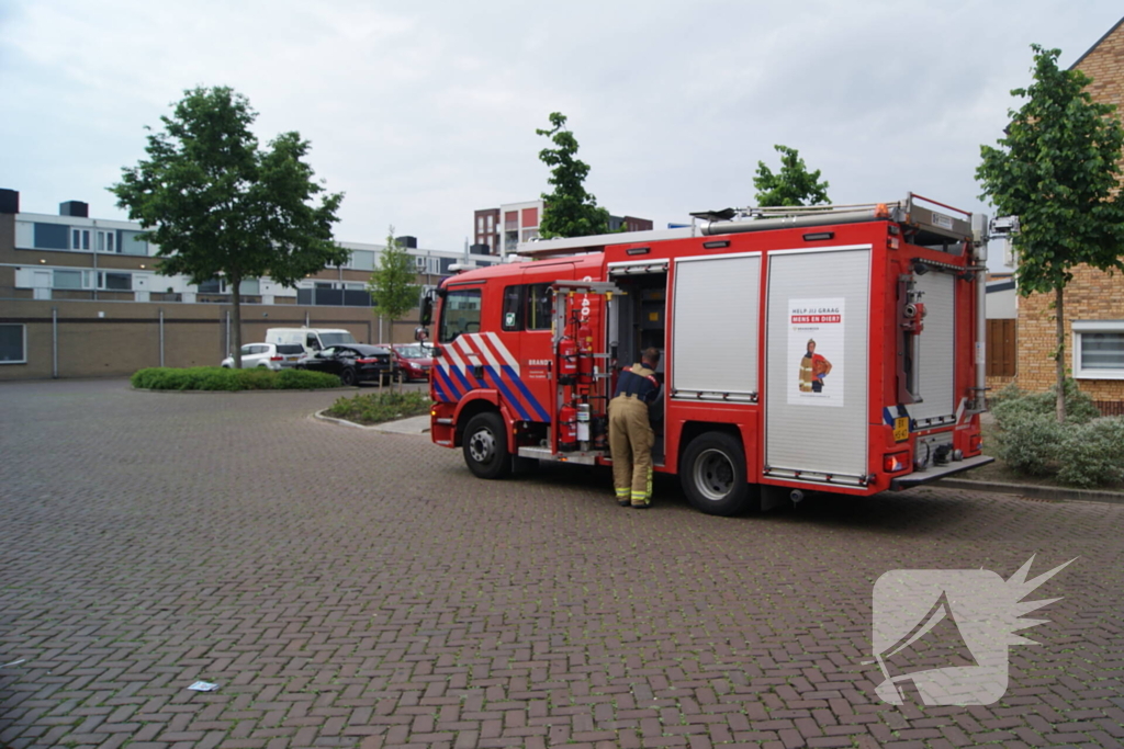 Brandweer doet onderzoek naar gaslucht