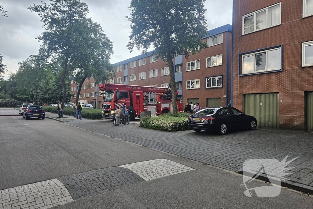 Brandweer weet flatbrand snel onder controle te krijgen