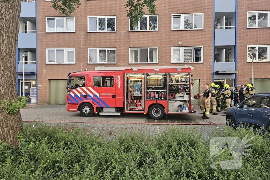 Brandweer weet flatbrand snel onder controle te krijgen