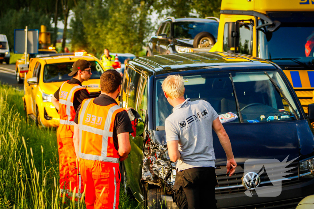 Voertuigen beschadigd na botsing