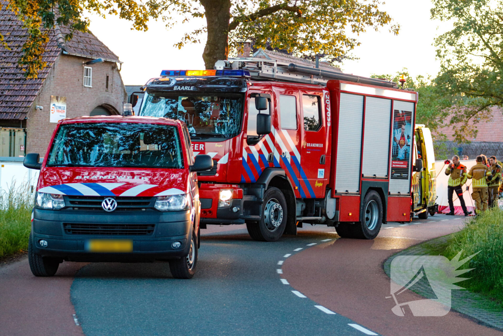 Bestuurder overleden bij enkelzijdige aanrijding