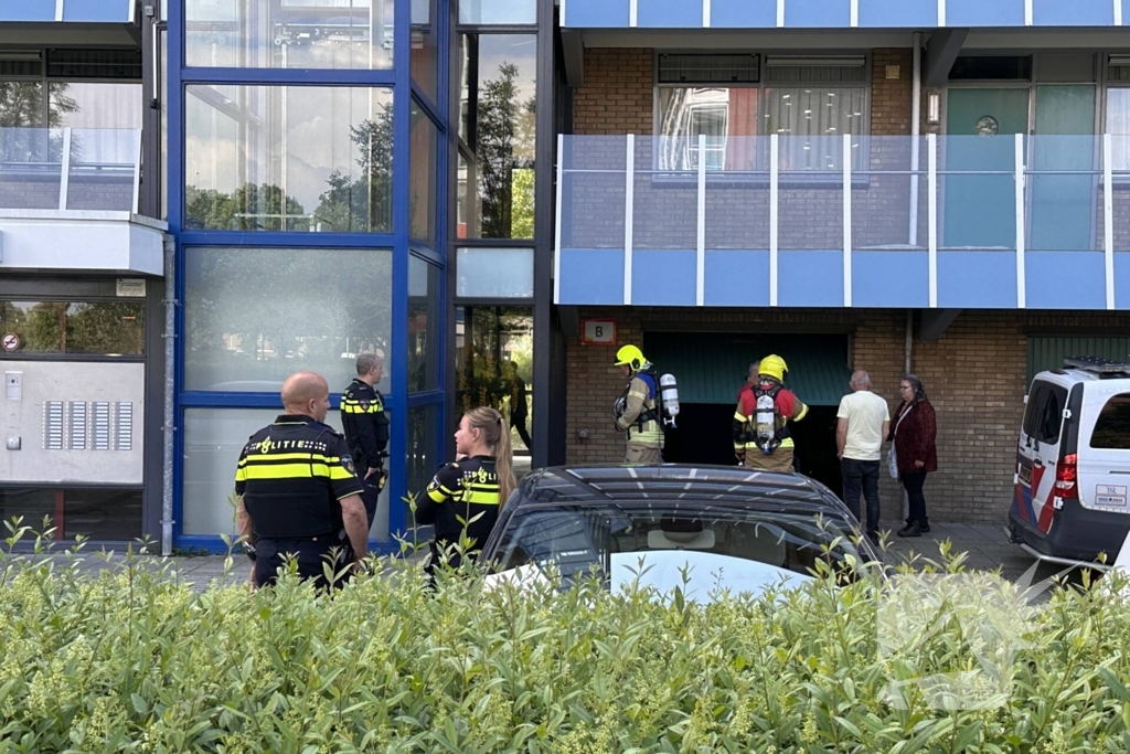 Brandweer verricht metingen naar gaslucht