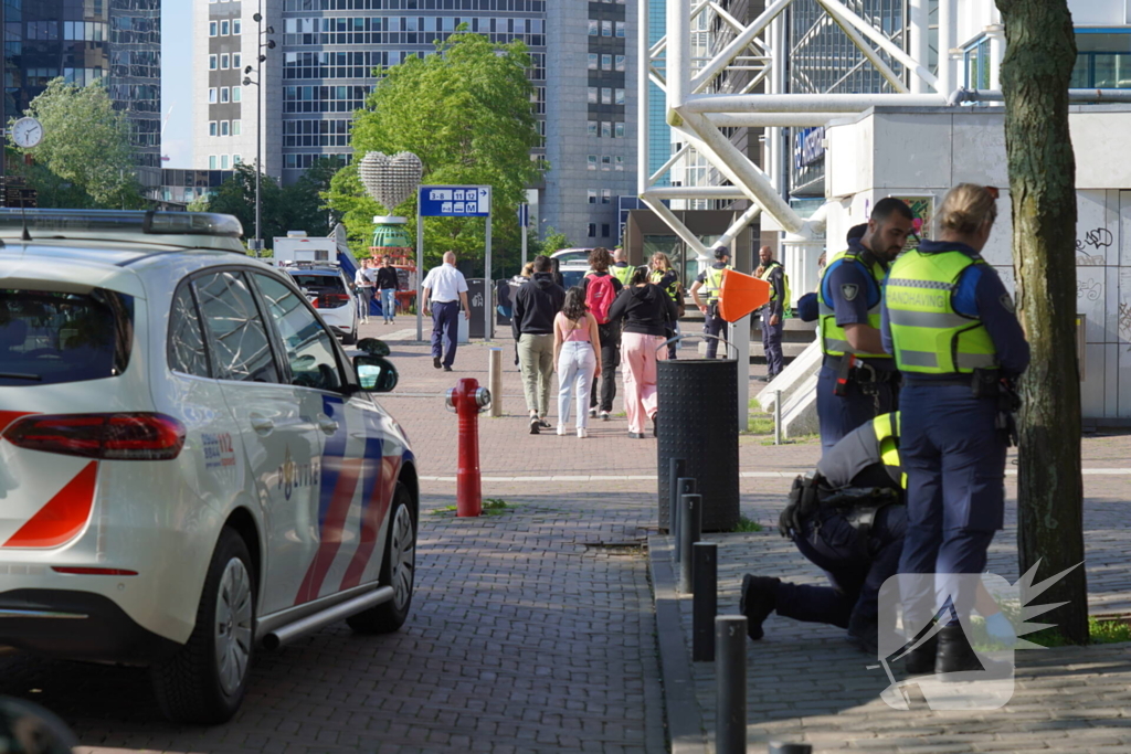 Gewonde en aanhouding na steekpartij