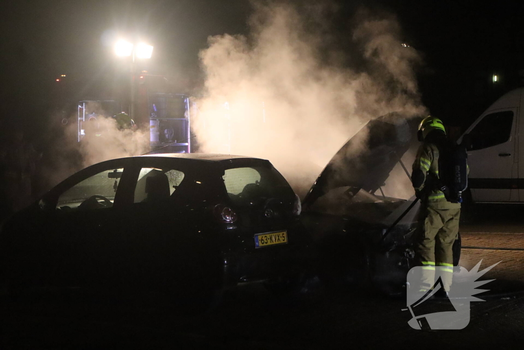 Brand in auto snel onder controle