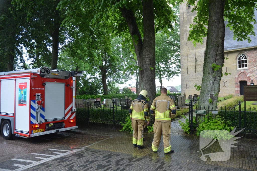 Brandweer ingezet voor brandmelding bij kerk