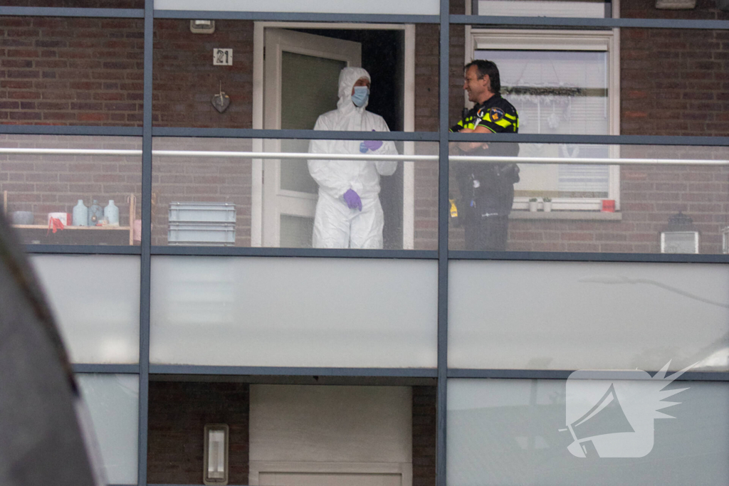 Overleden persoon aangetroffen in woning