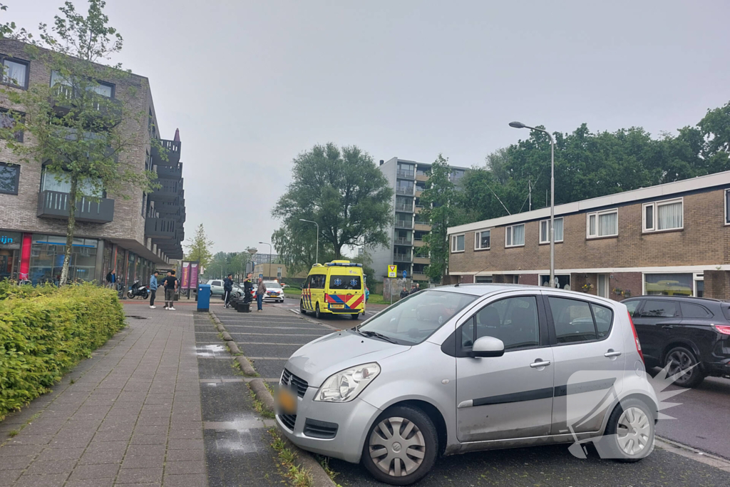 Fietser gewond bij botsing met auto