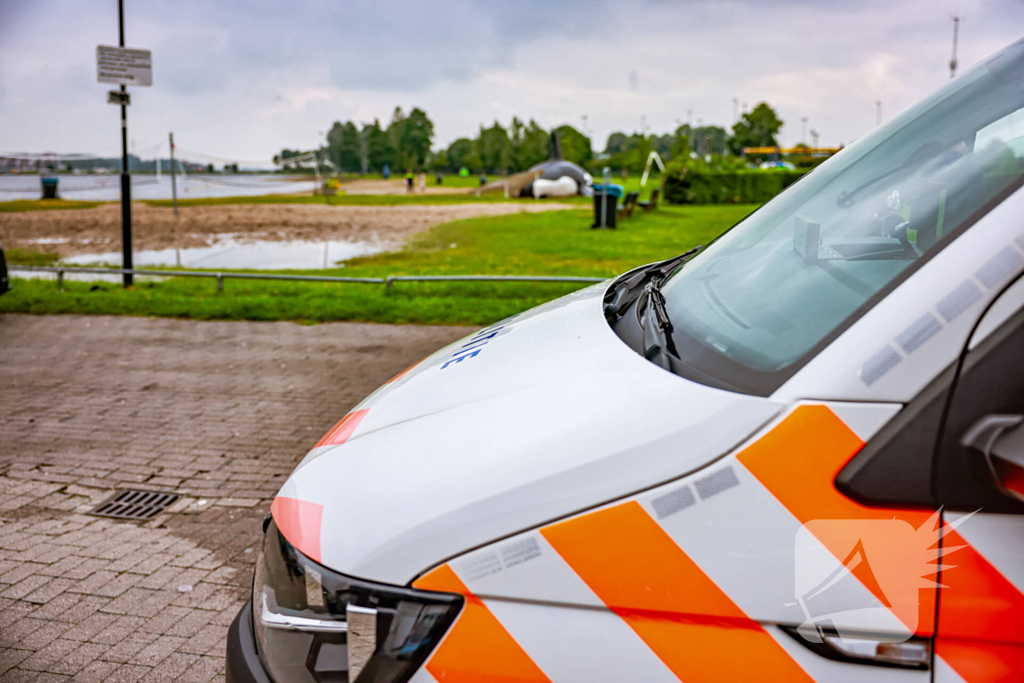 Vermiste kinderen teruggevonden op het strand