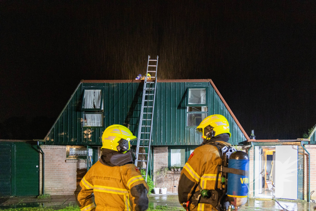 Veel brandschade aan vakantiewoning door overslag vanuit vuurkorf