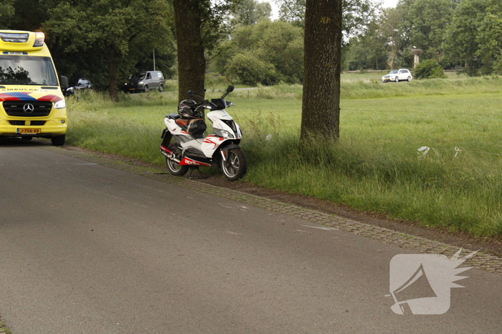 Brommerrijder gewond na val