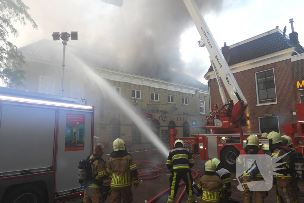 Grote brand in uitgaansgelegenheid