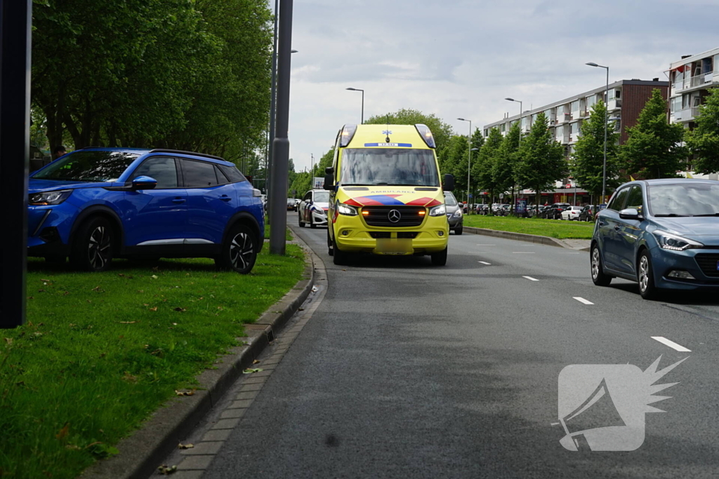 Kind op loopfiets aangereden door automobilist